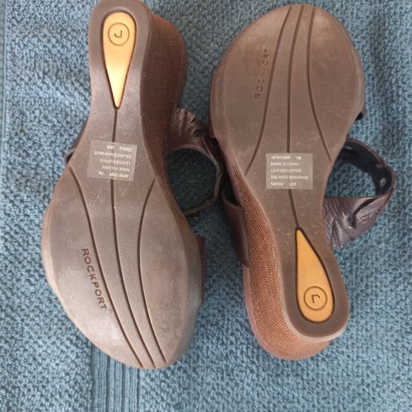 Brown Leather Wedge Summer Sandals by Rockport with Dynamic Suspension..…225 - Picture 9 of 9